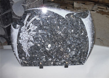 China Heart Shape Granite Headstones For Graves , Engraved Memorial Stones Flower Pigeon Pattern supplier